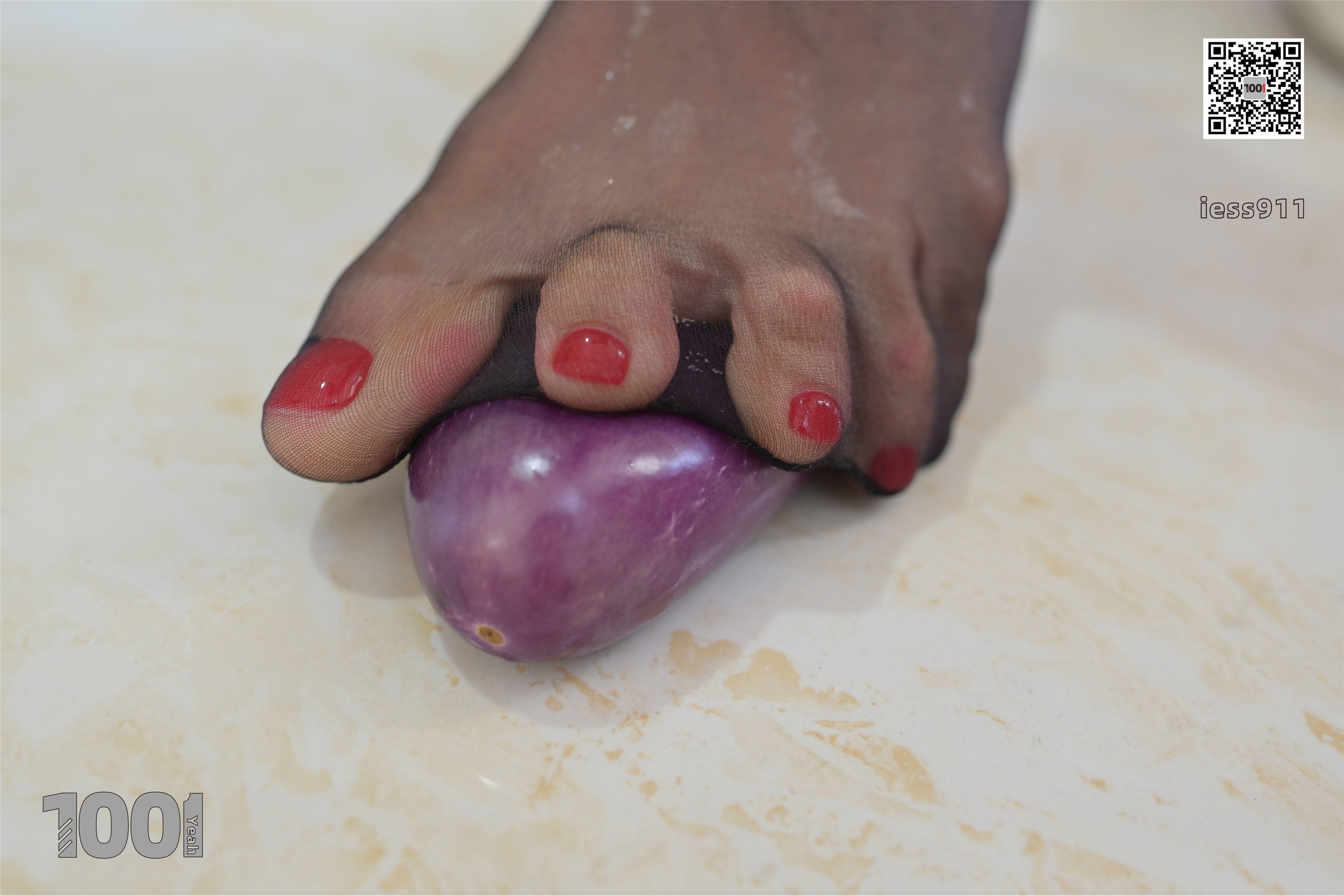 IESS异思趣向  一千零一夜 模特：Lucy《厨房里的妻子2》